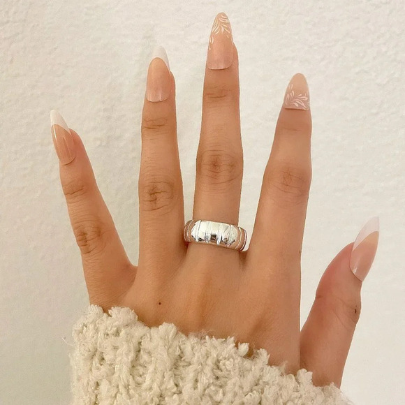 925 Sterling Silver Chunky Silver Ring Textured Ring Wide Ring Band - Picture 2 of 4